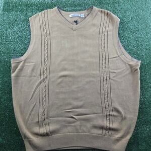 Tan express links knit golf‎ sweater vest